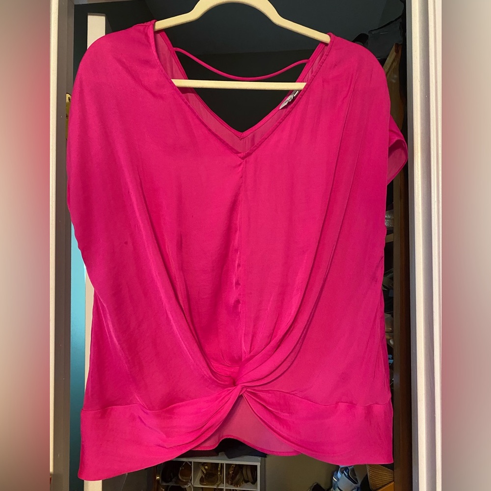 Women's Pink V-Neck Top